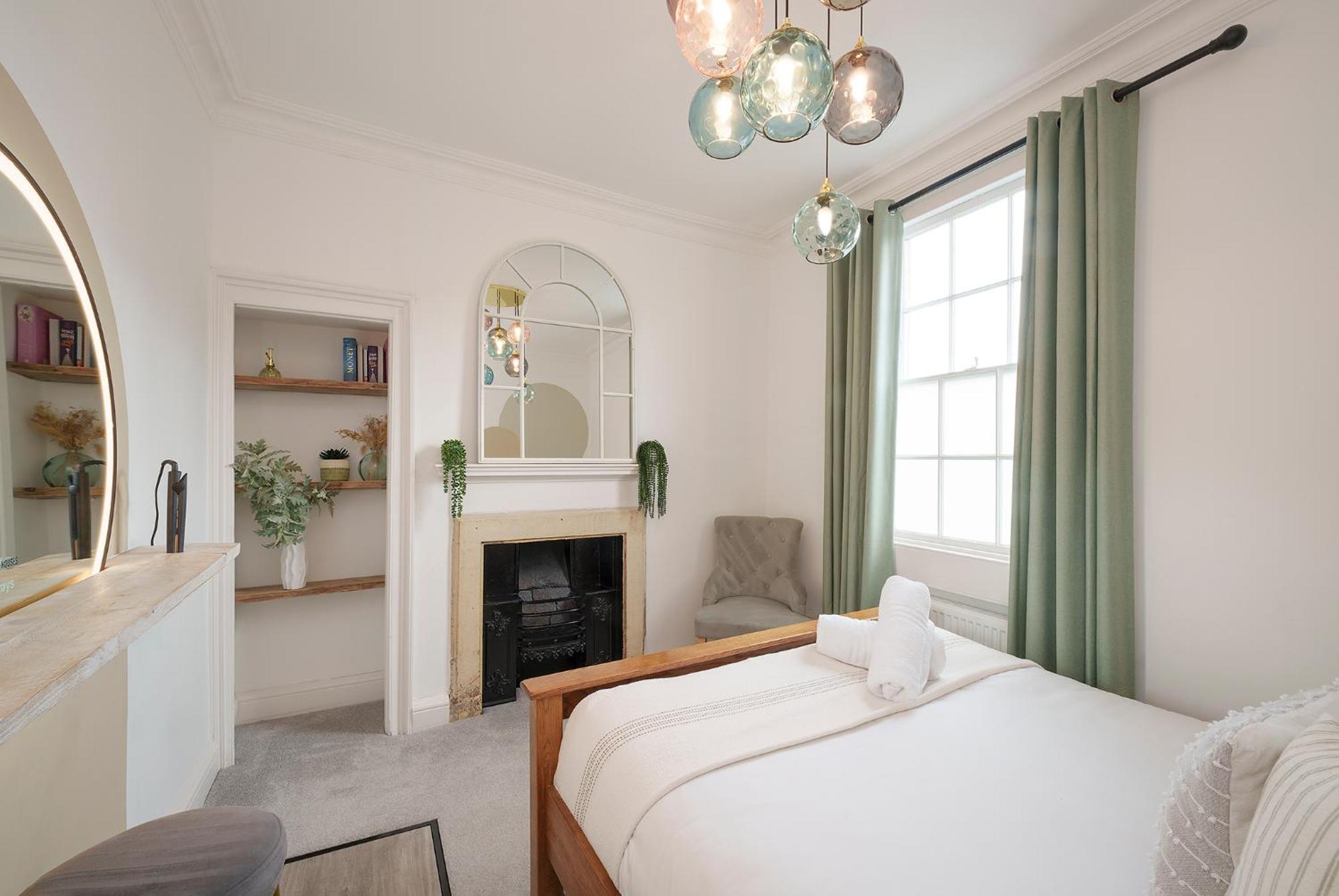 バースThe Haze House - 4 Bed Townhouseアパートメント エクステリア 写真